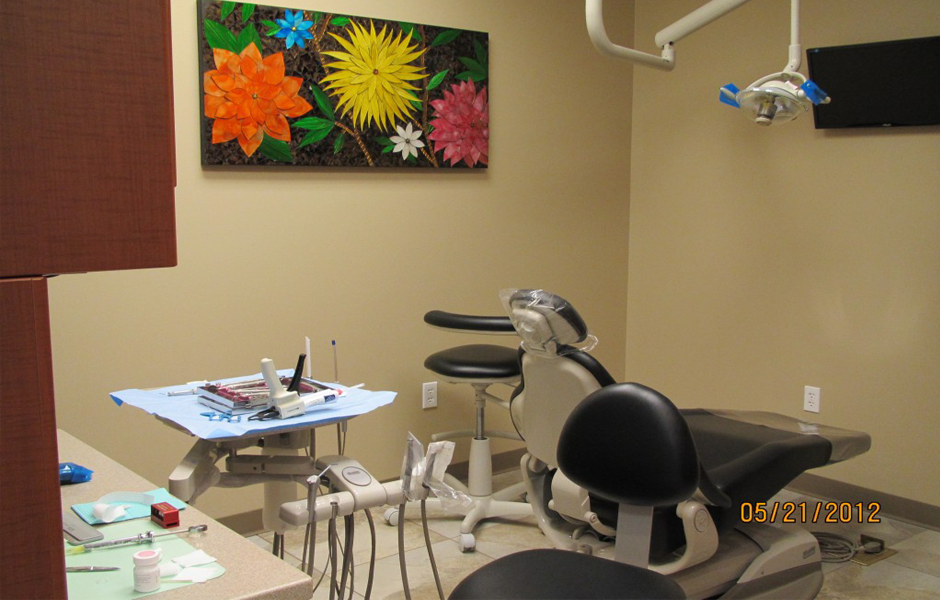 Beachside-Dentist-Cosmetic-and-Family-Friendly-Dentistry